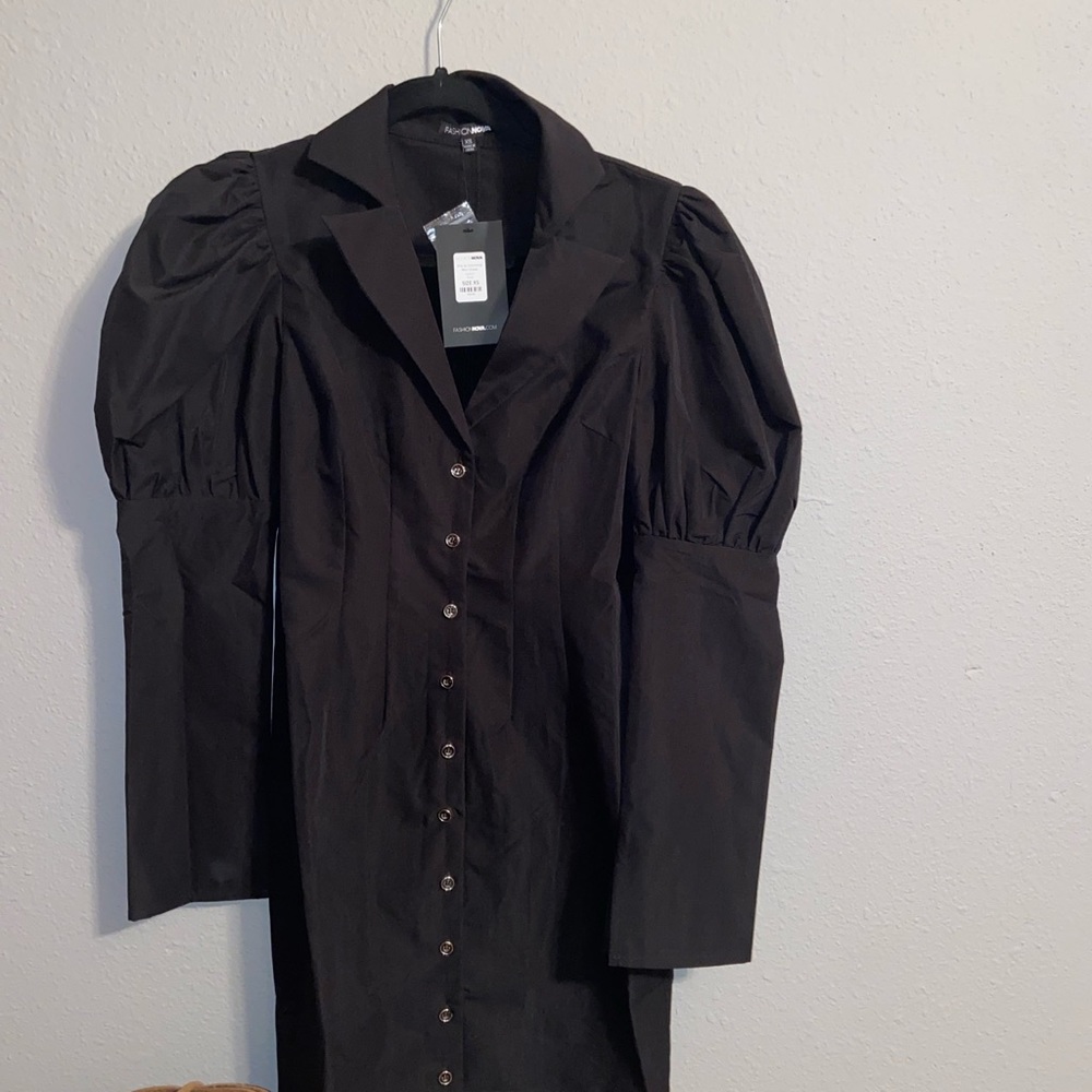 Puffy shoulder dress